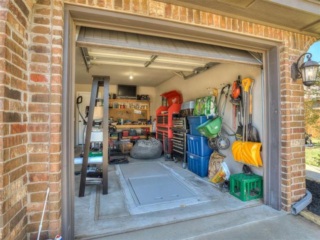 17017 Madrid Circle, Oklahoma City, OK 73170