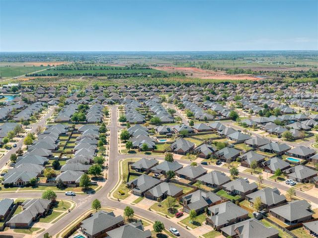 17017 Madrid Circle, Oklahoma City, OK 73170