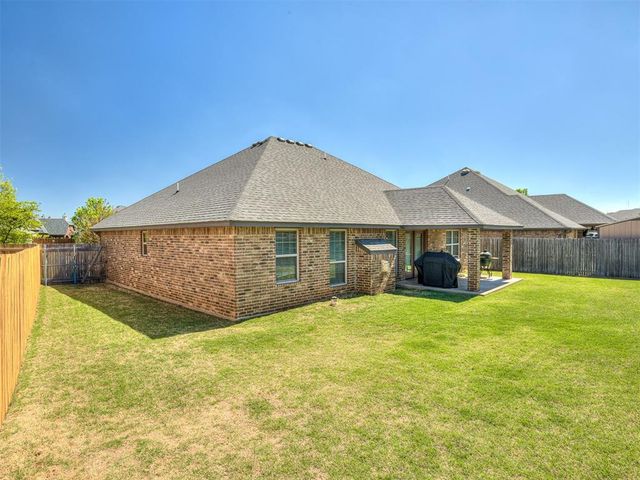 17017 Madrid Circle, Oklahoma City, OK 73170