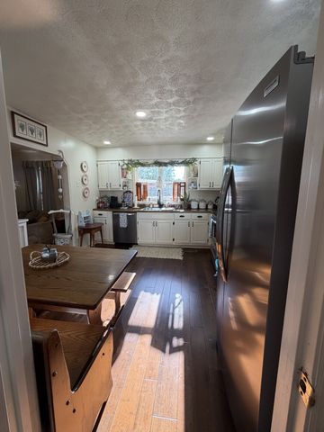 4029 Brown St, Westmoreland, TN 37186