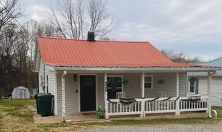 4029 Brown St, Westmoreland, TN 37186