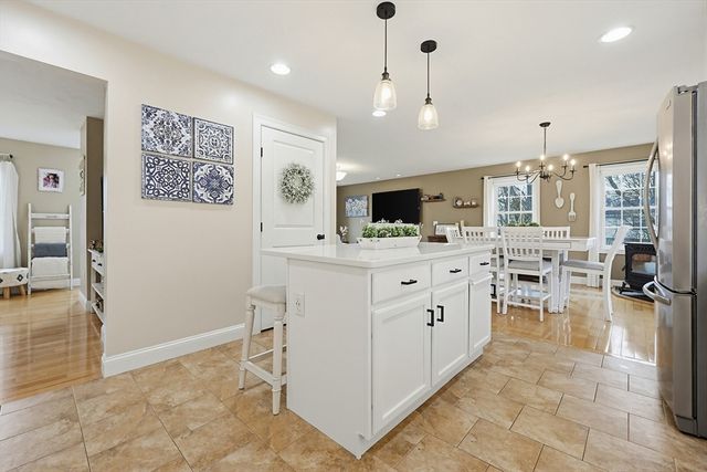 249 Chestnut St, Rehoboth, MA 02769