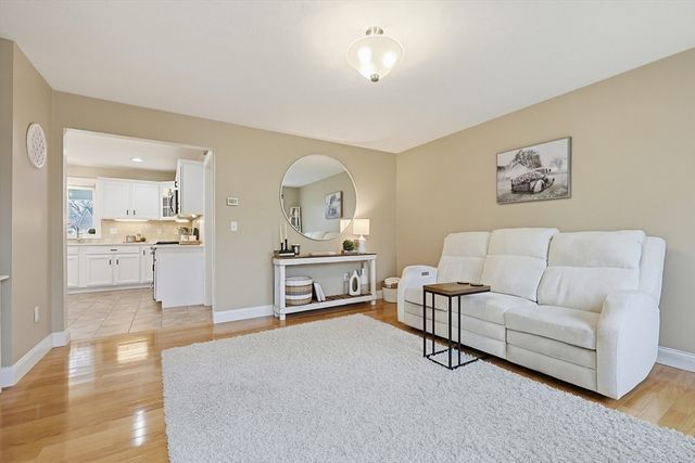 249 Chestnut St, Rehoboth, MA 02769