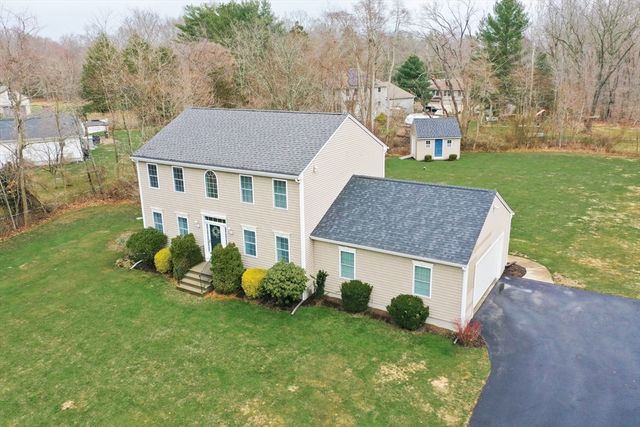 249 Chestnut St, Rehoboth, MA 02769