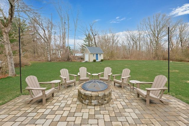 249 Chestnut St, Rehoboth, MA 02769