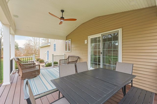 249 Chestnut St, Rehoboth, MA 02769