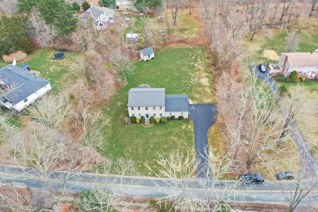 249 Chestnut St, Rehoboth, MA 02769