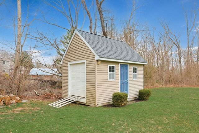 249 Chestnut St, Rehoboth, MA 02769