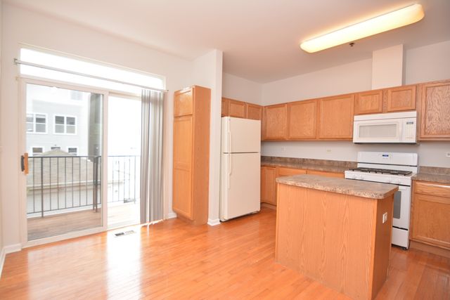 4756 N LAMON Avenue, Chicago, IL 60630