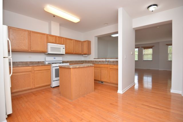 4756 N LAMON Avenue, Chicago, IL 60630