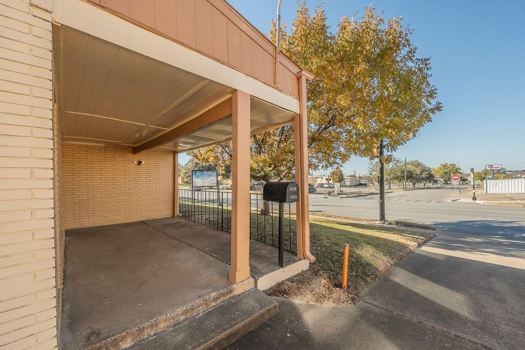 3819 Mccart Avenue, Fort Worth, TX 76110 — photo 5