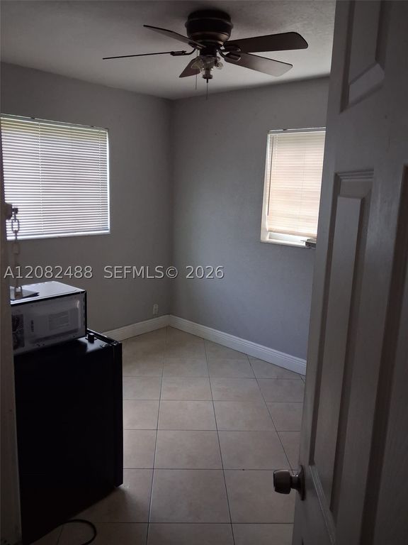 1050 NW 25th Ave 0, Fort Lauderdale, FL 33311