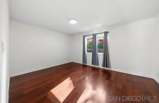 13808 Pomerado Rd, Poway, CA 92064