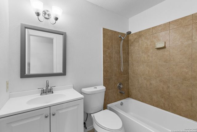 9150 Dover, San Antonio, TX 78250