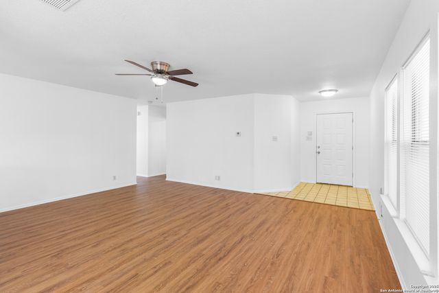 9150 Dover, San Antonio, TX 78250