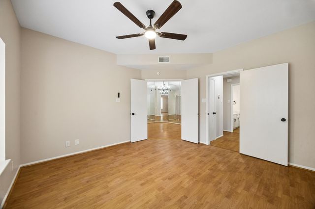 2211 S Braeswood Blvd 22C, Houston, TX 77030