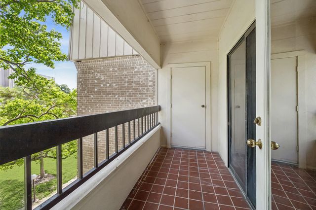 2211 S Braeswood Blvd 22C, Houston, TX 77030