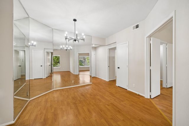2211 S Braeswood Blvd 22C, Houston, TX 77030