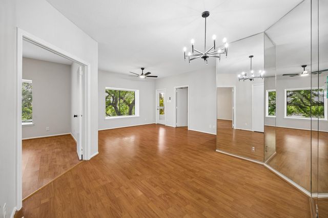 2211 S Braeswood Blvd 22C, Houston, TX 77030