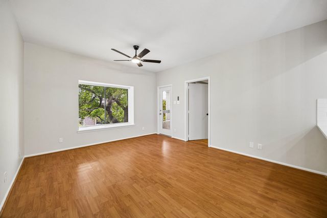 2211 S Braeswood Blvd 22C, Houston, TX 77030
