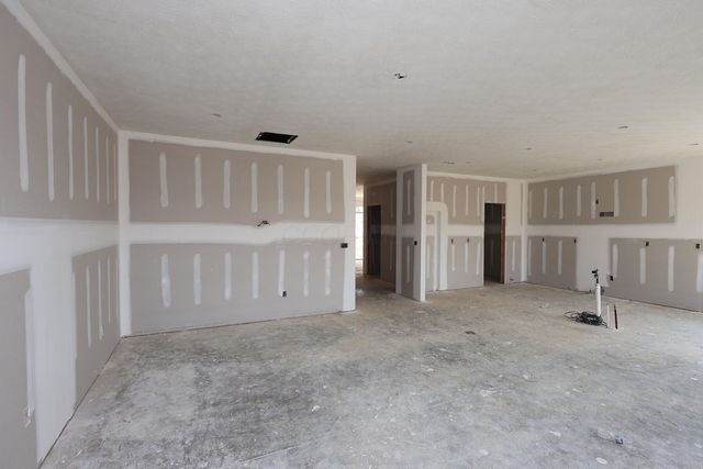 1030 Dawsons Drive, Hebron, OH 43025