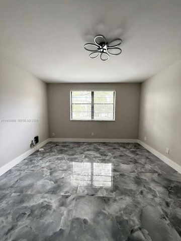4930 E Sabal Palm Boulevard 206, Tamarac, FL 33319