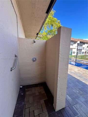 4930 E Sabal Palm Boulevard 206, Tamarac, FL 33319