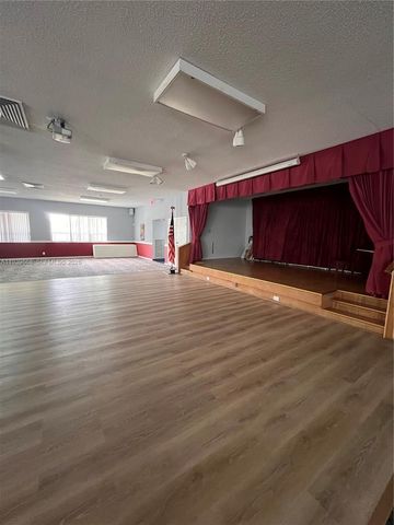 4930 E Sabal Palm Boulevard 206, Tamarac, FL 33319