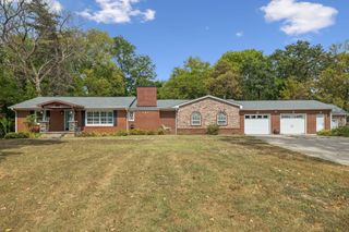 379 Oakland Rd, Clarksville, TN 37040