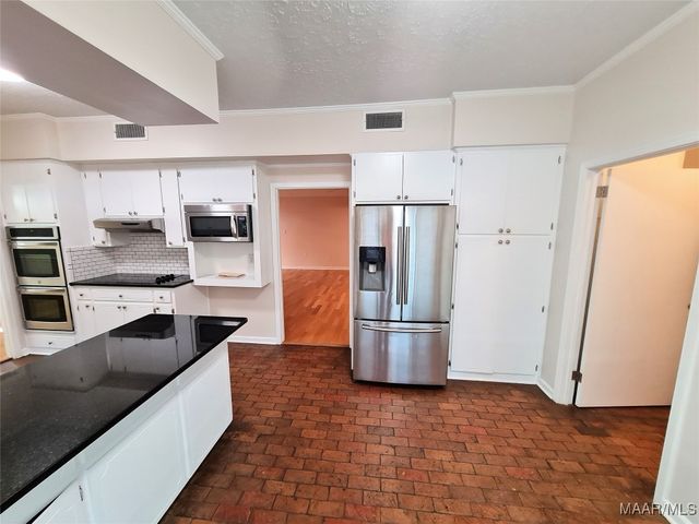 6474 Halcyon Drive, Montgomery, AL 36117