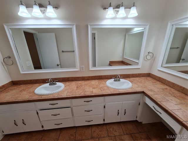 6474 Halcyon Drive, Montgomery, AL 36117