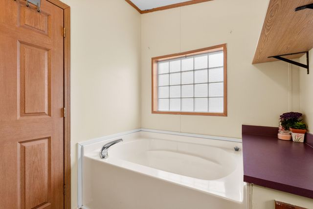 3470 W Wembley Lane 8, Kalamazoo, MI 49009
