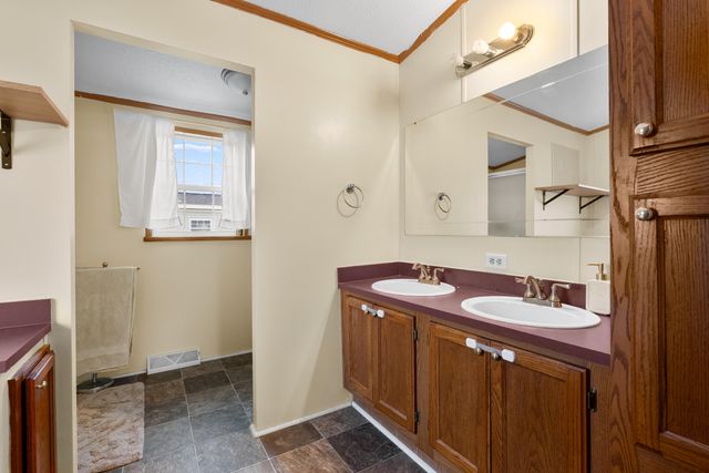 3470 W Wembley Lane 8, Kalamazoo, MI 49009