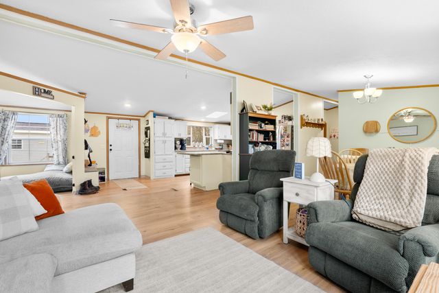 3470 W Wembley Lane 8, Kalamazoo, MI 49009