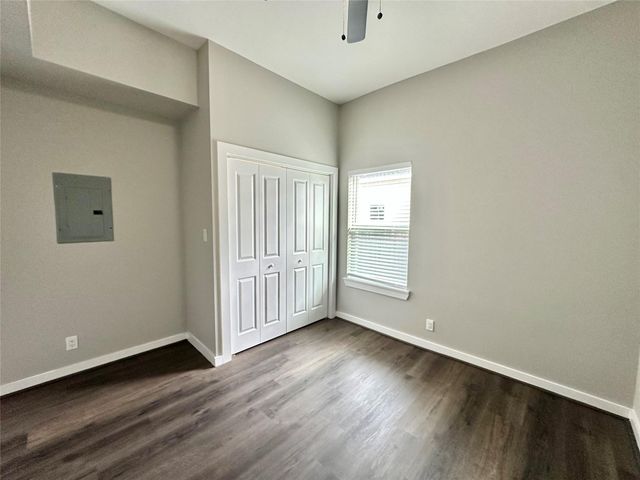 225 N Everton Street 4, Houston, TX 77003