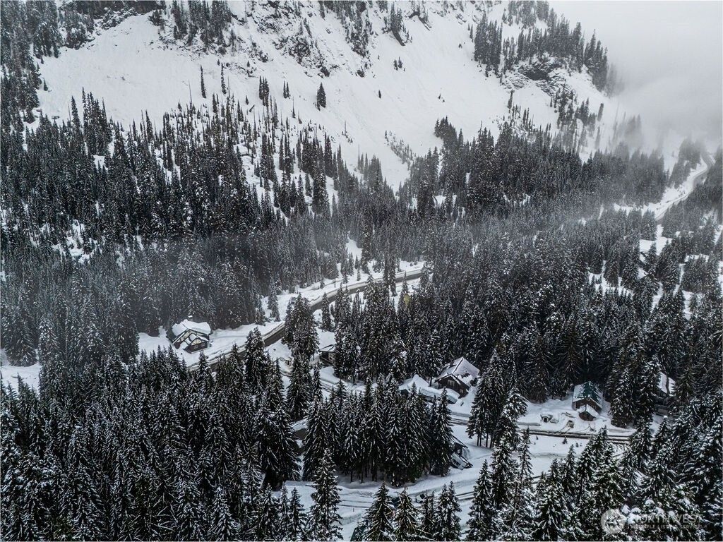 5 St Anton Strasse, Snoqualmie Pass, WA 98045