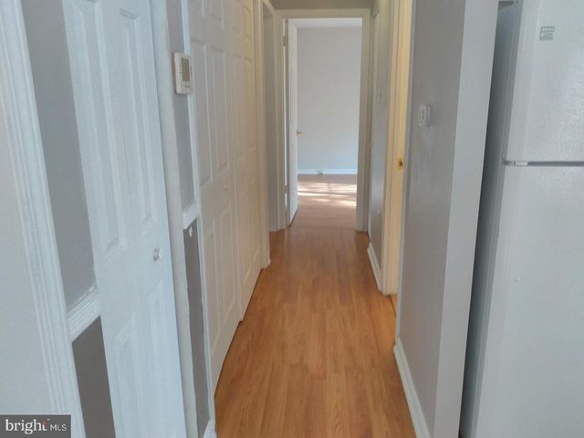 320 E HIGH ST, Clayton, NJ 08312