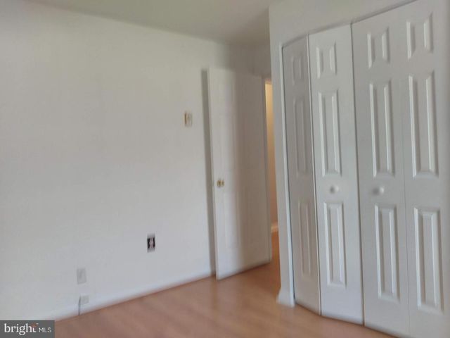 320 E HIGH ST, Clayton, NJ 08312
