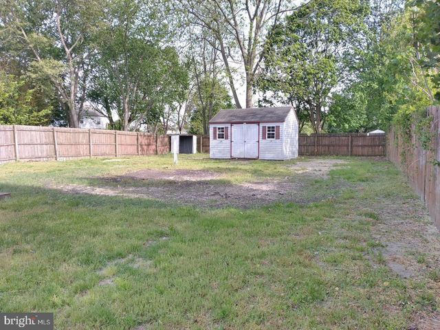 320 E HIGH ST, Clayton, NJ 08312