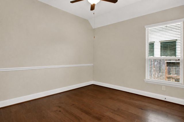 510 Blossom Cove Court, Pinehurst, TX 77362
