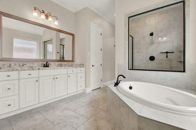 510 Blossom Cove Court, Pinehurst, TX 77362
