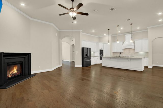510 Blossom Cove Court, Pinehurst, TX 77362
