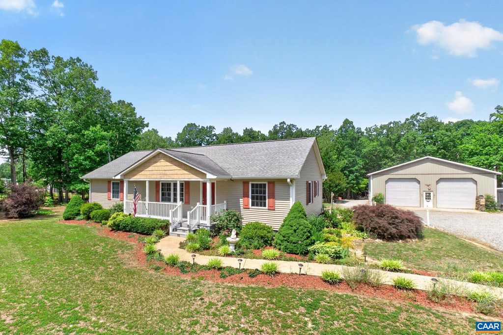 3219 S SPOTSWOOD TRL, Louisa, VA 23093