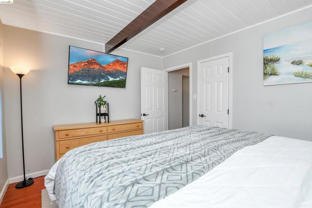 37 Beach Dr, Bay Point, CA 94565
