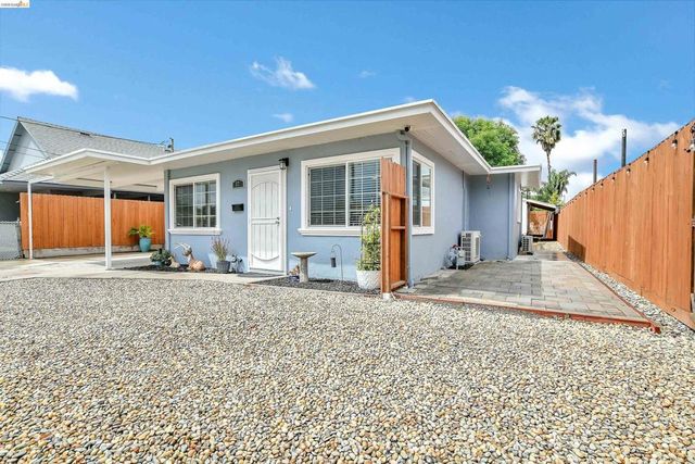 37 Beach Dr, Bay Point, CA 94565