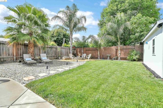 37 Beach Dr, Bay Point, CA 94565