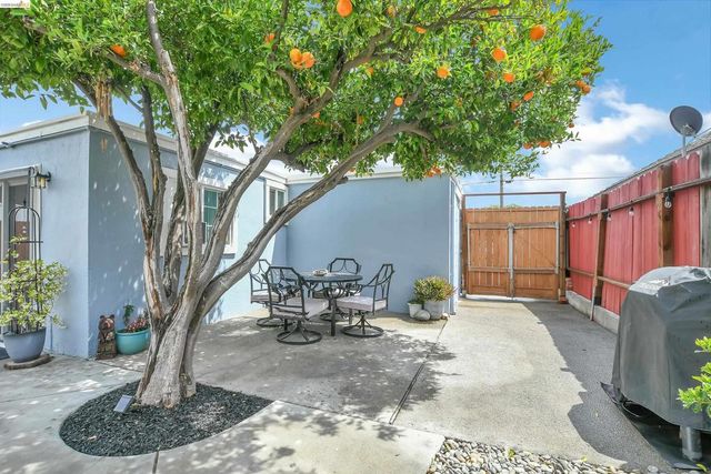 37 Beach Dr, Bay Point, CA 94565