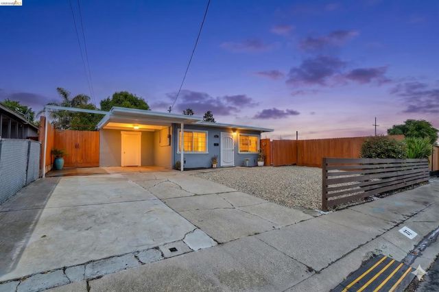 37 Beach Dr, Bay Point, CA 94565