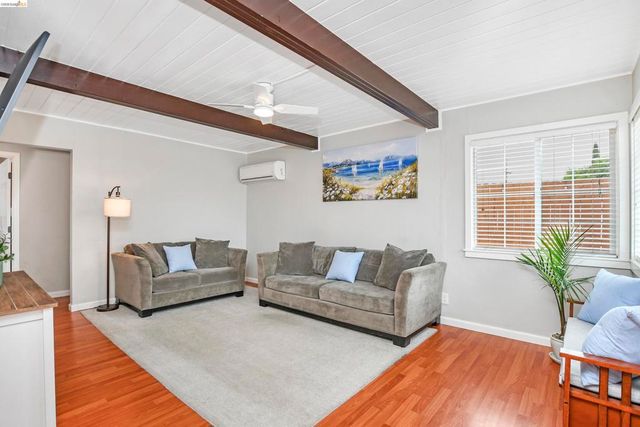 37 Beach Dr, Bay Point, CA 94565