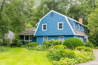 30 Holly Circle, Windsor, CT 06095